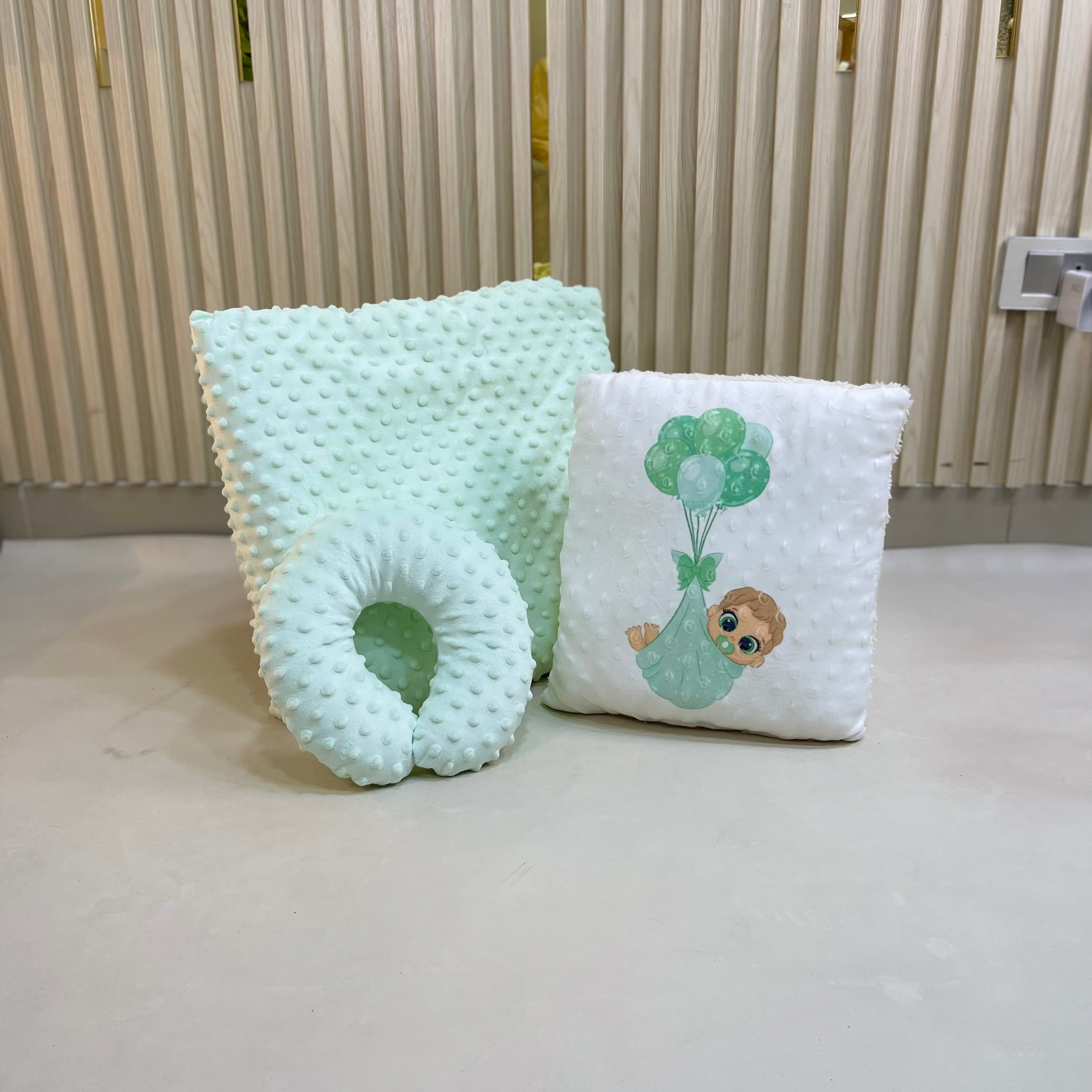 Set Cobija, Cojín y Almohada de Lactancia Bg