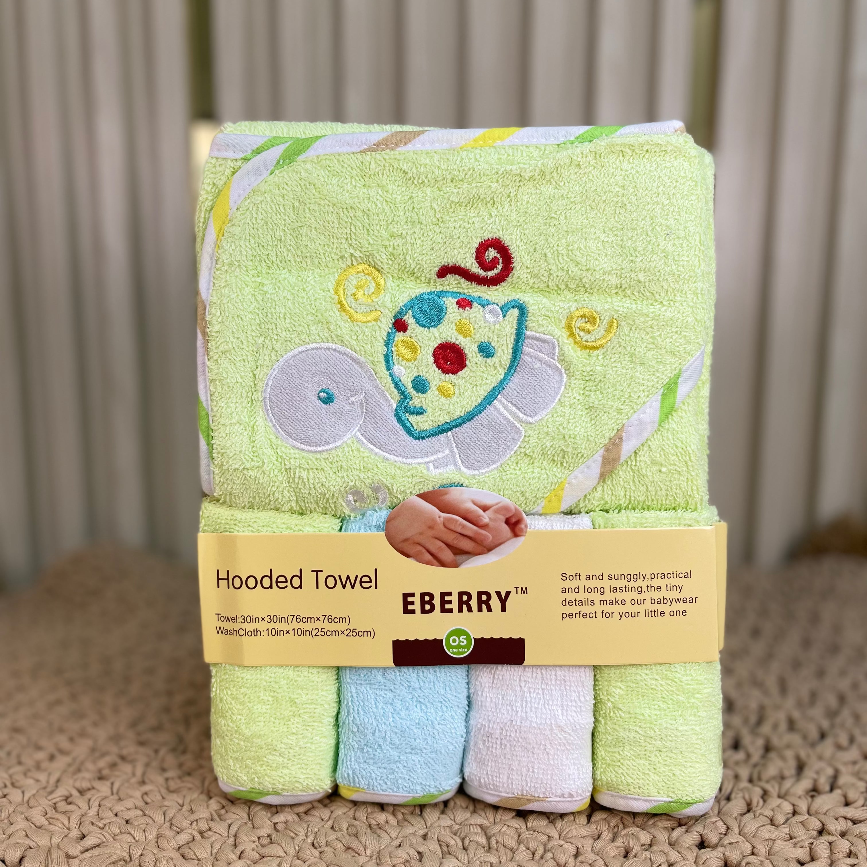 Set de Toallas con Capucha y Baberos para Bebé EBERRY - Suavidad y Diversión a la Hora del Baño